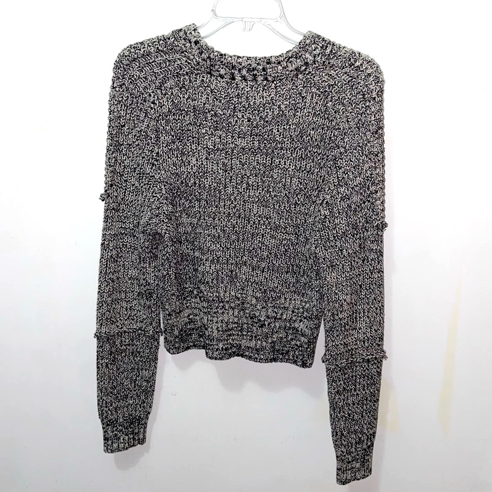 URBAN OUTFITTERS - Knit Sweater